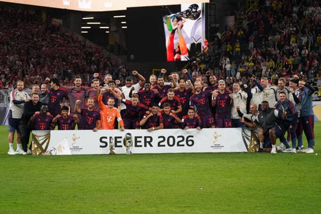 Dortmund Fussball, Franz Beckenbauer Supercup 2026, Borussia Dortmund-FC Bayern München, 22.08.2026, Signal Iduna Park Dortmund, FC Bayern München Winning Team *** Dortmund Soccer, Franz Beckenbauer Super Cup 2026, Borussia Dortmund vs. FC Bayern Munich, August 22, 2026, Signal Iduna Park, Dortmund, FC Bayern Munich Winning Team