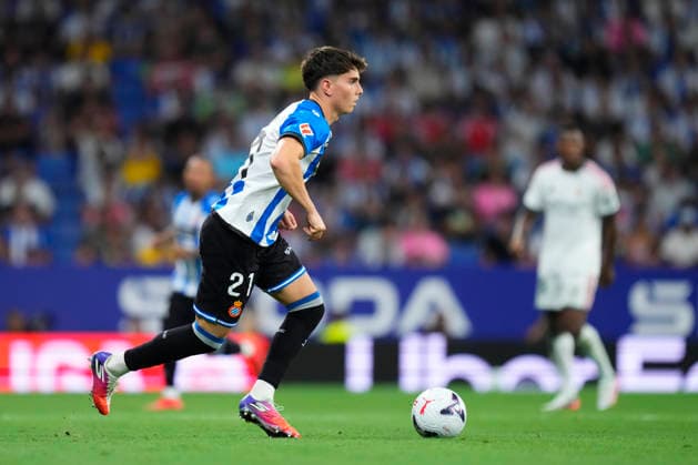 RCD Espanyol de Barcelona v Real Madrid - LaLiga EA Sports 2026 27 Roger Hinojo left-back of Espanyol and Spain during the La Liga EA Sports 2026 27 match between RCD Espanyol de Barcelona and Real Madrid at RCDE Stadium on August 22, 2026 in Barcelona, Spain. Barcelona Spain  Copyright: xJosexBretonx originalFilename:bretonhernandez-rcdespan260822_npGep.jpg