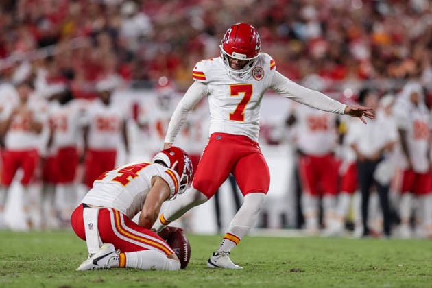 Aug 22, 2026; Tampa, Florida, USA; Kansas City Chiefs place kicker Harrison Butker (7) kicks an extra point during an NFL, American Football Herren, USA game between the Kansas City Chiefs and Tampa Bay Buccaneers at Raymond James Stadium in Tampa, Florida. Mandatory Credit: Taylor McFee-Cal Media Tampa USA - ZUMAc04_ 20260822_zma_c04_426 Copyright: xTaylorxMcfeex