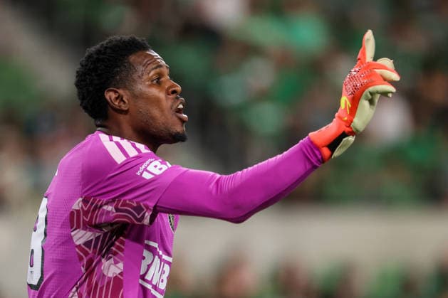 AUSTIN, TX - AUGUST 22: Goalkeeper Andre Blake 18 of the Philadelphia Union directs players during the MLS, Fussball Herren, USA match between Austin FC and Philadelphia Union on August 22, 2026, at Q2 Stadium in Austin, TX. (Photo by David Buono Icon Sportswire) SOCCER: AUG 22 MLS Austin FC vs Philadelphia Union EDITORIAL USE ONLY Icon260822028
