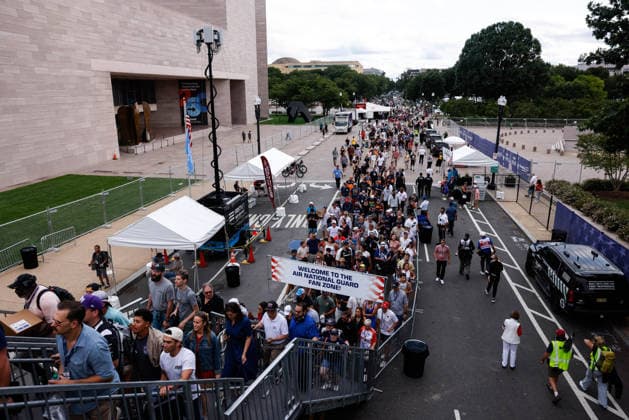 NTT IndyCar, Indy Car, IRL, USA series Freedom 250 Qualifying in Washington, DC WASHINGTON, D.C., UNITED STATES - AUGUST 22: Fans leave the fan zone at the National Mall after the first day of the NTT INDYCAR Series Freedom 250 Grand Prix weekend in Washington, D.C., on August 22, 2026. U.S. President Donald Trump established the Freedom 250 Grand Prix weekend as part of the yearlong celebration marking the 250th anniversary of the United States. Mehmet Eser Anadolu District of Columbia United States. Editorial use only. Please get in touch for any other usage.  Copyright: x2026xAnadoluxMehmetxEserx