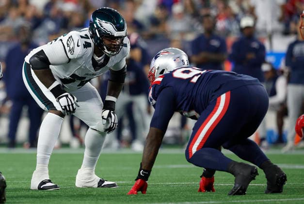 NFL, American Football Herren, USA 2026: Eagles Vs Patriots AUG 22 Aug 22, 2026; Foxborough, Massachusetts, USA; Philadelphia Eagles offensive lineman Fred Johnson (74) and New England Patriots defensive lineman Leonard Taylor III (93) in action during the NFL preseason game between Philadelphia Eagles and New England Patriots at Gillette Stadium. Mandatory Credit: M. Anthony Nesmith-Cal Media (Credit Image: Mingo Nesmith Cal Sport Media) Foxborough Massachusetts USA EDITORIAL USE ONLY Copyright: xx ZUMA-20260822_zma_c04_475.jpg MingoxNesmithx csmphotothree514186