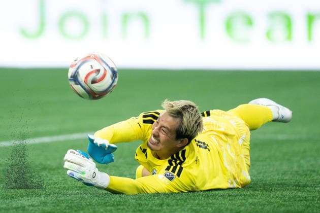 August 22, 2026, Vancouver, Bc, CANADA: Vancouver Whitecaps goalkeeper Yohei Takaoka (1) makes a save against FC Dallas during the second half of an MLS, Fussball Herren, USA soccer match in Vancouver, on Saturday, August 22, 2026. Canada News - August 22, 2026  - ZUMAc35_ 20260822_zaf_c35_230 Copyright: xEthanxCairnsx