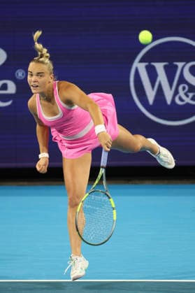 August 22, 2026, Mason, Oh, USA: Cincinnati Open Tennis 2026 - Sara Bejlek plays a ball against Coco Gauff in the Cincinnati Open Tennis Tournament held in Mason OH. 2026 08 22. ZUMAPress Mason USA - ZUMAn24_ 20260822_zaf_n24_320 Copyright: xWallyxNellx
