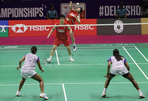 August 22, 2026, New Delhi, New Delhi, India: NEW DELHI, INDIA AUGUST 22, 2026: China s Liu Sheng Shu and Tan Ning Pullela play a shot against India s Treesa Jolly right and Gayatri Gopichandduring their women s doubles semi-final match at the BWF World Championships 2026 in New Delhi, India, on Saturday, August 22, 2026. The Indian pair fought hard before going down 21-18, 13-21, 8-21, securing a historic bronze medal. Zuma Press City: New DelhiState: New DelhiCountry: IndiaCategory: INTDate: 22.08.2026ZUMA Categories: IN New Delhi India - ZUMAd288 20260822_zip_d288_028 Copyright: xDeepakx New Delhi India - ZUMA0864 0864619156st Copyright: xIMAGO Deepakx