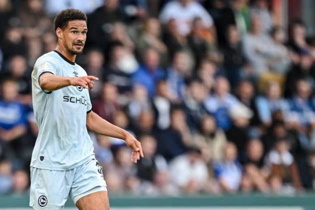 Joel Felix (Arminia Bielefeld) gestikuliert, gestik waehrend des DFB-Pokal 1 Runde Spiels zwichen SG Sonnenhof Grossaspach v Arminia Bielefeld, Wir machen Druck Arena am 22. August 2026 in Grossaspach, Deutschland. (Foto von Harry Langer DeFodi Images) +++ Joel Felix (Arminia Bielefeld) gestures during the DFB-Pokal 1 Runde match between SG Sonnenhof Grossaspach v Arminia Bielefeld at Wir machen Druck Arena on August 22, 2026 in Grossaspach, Germany. (Photo by Harry Langer DeFodi Images) (Photo by Harry Langer DeFodi Images) DFB DFL REGULATIONS PROHIBIT ANY USE OF PHOTOGRAPHS AS IMAGE SEQUENCES AND OR QUASI-VIDEO. - *** Joel Felix of Arminia Bielefeld gestures during the DFB Cup first-round match between SG Sonnenhof Grossaspach and Arminia Bielefeld, at Wir machen Druck Arena on August 22, 2026, in Grossaspach, Germany. Photo by Harry Langer, DeFodi Images. Joel Felix of Arminia Bielefeld gestures during the DFB Cup first-round match between SG Sonnenhof Grossaspach and Arminia Bielefeld at Wir machen Druck Arena on August 22, 2026 in Großaspach, Germany. Photo by Harry Langer, DeFodi Images. Photo by Harry Langer, DeFodi Images. DFB and DFL regulations prohibit any use of photographs as image sequences and or quasi-video.