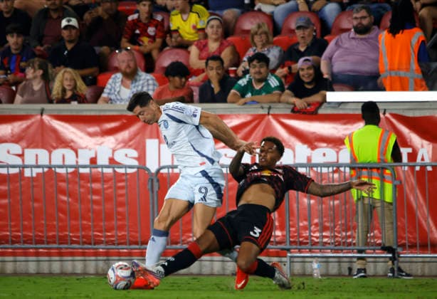 Red Bull New York V Chicago Fire FC Chicago Fire forward Robert Lewandowski, wearing No. 9, during the MLS, Fussball Herren, USA match against the New York Red Bulls at Sports Illustrated Stadium in Harrison, New Jersey, on August 22, 2026. The New York Red Bulls tied the Chicago Fire 1-1 in the MLS. New Jersey United States  Copyright: xDeccioxSerranox originalFilename:serrano-notitle260822_npku6.jpg