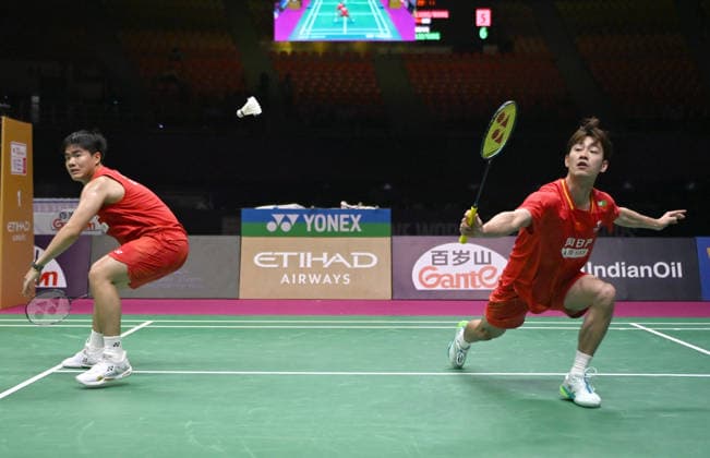 (260823) -- NEW DELHI, Aug. 23, 2026 -- China s Wang Chang Liang Wei Keng (L) compete during the men s doubles semifinal match against Lee Jhe-Huei and Yang Po-Hsuan of Chinese Taipei at BWF World Championships in New Delhi, India, Aug. 22, 2026. ) (SP)INDIA-NEW DELHI-BADMINTON-BWF WORLD CHAMPIONSHIPS-MEN S DOUBLES JavedxDar 