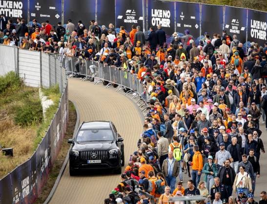 ZANDVOORT - Fans arrive ahead of the Dutch F1 Grand Prix at the Zandvoort Circuit. SEM VAN DER WAL ANP xVIxANPxSportx xxANPxIVx 566086204 originalFilename: 566086204.jpg