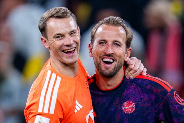 Supercup, Deutschland, Borussia Dortmund vs. FC Bayern München, 22.08.2026 im Signal Iduna Park Manuel Neuer Harry Kane bei der Siegerehrung glücklich zufrieden lachend *** Super Cup, Germany, Borussia Dortmund vs. FC Bayern Munich, August 22, 2026, at Signal Iduna Park; Manuel Neuer and Harry Kane, happy and smiling at the award ceremony Copyright: xBahhoxKarax