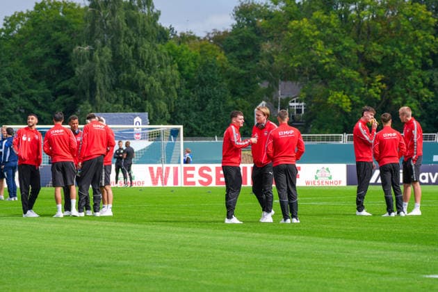 Die Mannschaft des 1. FC Heidenheim vor dem Spiel, Deutschland: Fussball, DFB Pokal, Saison 2026 27, 1. Runde, 23.08.2026, SSV Jeddeloh II vs 1. FC Heidenheim, Marschweg-Stadion (Oldenburg, Niedersachsen) *** The 1 FC Heidenheim team before the game, German Soccer, DFB Cup, 2026–27 season, 1st round, August 23, 2026, SSV Jeddeloh II vs. 1 FC Heidenheim, Marschweg Stadium, Oldenburg, Lower Saxony Copyright: xLeonxFrickx