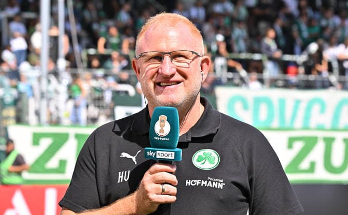 23.08.2026 - Fussball - Saison 2026 2027 - DFB Pokal Vereinspokal - 01. Runde: SpVgg Greuther Fürth ( Kleeblatt ) - VfL Bochum - Sportfoto Zink MeZi - xmexzix - regulations prohibit any use of photographs as image sequences and or quasi-video - Heiko Vogel ( Trainer SpVgg Greuther Fürth ) im Interview bei sky *** August 23, 2026 Soccer Season 2026–2027 DFB Cup Club Cup First Round SpVgg Greuther Fürth Kleeblatt vs. VfL Bochum Sports photo by Zink MeZi xmexzix. Regulations prohibit any use of photographs as image sequences and or quasi-video. HeIko Vogel, coach of SpVgg Greuther Fürth, in an interview with Sky Sport