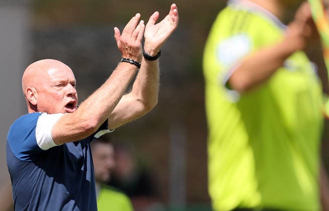 Rösler Uwe Trainer Bochum , DFB Pokal , Greuther Fürth-VfL Bochum , , Fußball , in dem Sportpark Ronhof Stadion in Fürth , Bayern , Deutschland . August 23 , 2026 . Photo by: Davide Elias IPA Photo Pressefoto DENL Copyright: xDavidexEliasx