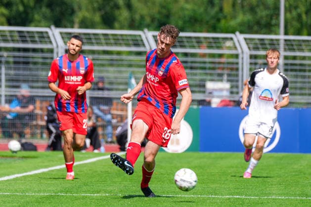Yannik Wagner (1. FC Heidenheim, 38), Deutschland: Fussball, DFB Pokal, Saison 2026 27, 1. Runde, 23.08.2026, SSV Jeddeloh II vs 1. FC Heidenheim, Marschweg-Stadion (Oldenburg, Niedersachsen) *** Yannik Wagner, 1 FC Heidenheim, 38, German soccer, DFB Cup, 2026–27 season, 1st round, August 23, 2026, SSV Jeddeloh II vs. 1 FC Heidenheim, Marschweg Stadium, Oldenburg, Lower Saxony Copyright: xLeonxFrickx