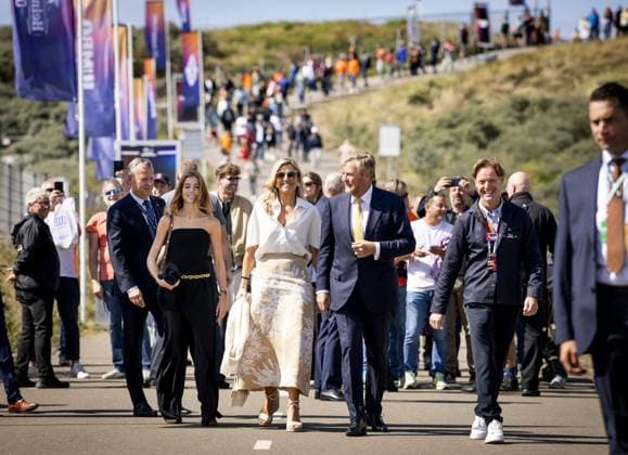ZANDVOORT - King Willem-Alexander, Queen Maxima and Princess Alexia prior to the F1 Dutch Grand Prix at the Zandvoort Circuit. REMKO DE WAAL ANP xVIxANPxSportx xxANPxIVx 566095785 originalFilename: 566095785.jpg