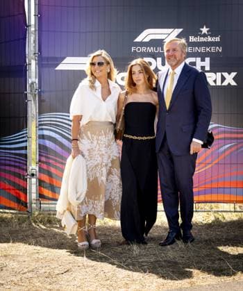 ZANDVOORT - King Willem-Alexander, Queen Maxima and Princess Alexia prior to the F1 Dutch Grand Prix at the Zandvoort Circuit. REMKO DE WAAL ANP xVIxANPxSportx xxANPxIVx 566097221 originalFilename: 566097221.jpg