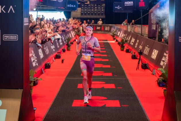 Leipzig - Triathlon-Premiere in Leipzig: Willy Hirsch und Caroline Pohle gewinnen Ironman 70.3, Leipziger Geschwister auf Platz 2 (Teil 2) 23.08.2026 ab 8 Uhr¨Stadtgebiet Leipzig und Umland ¨Fotograf: EHL Media Erik-Holm Langhof Im Foto: Bianca Bogen, Zweiter Platz Am Sonntagmorgen startete am Cospudener See erstmals ein Ironman 70.3 in Leipzig. Sportamtsleiterin Katja Büchel gab um 8 Uhr den Startschuss für die männlichen Profis, fünf Minuten später folgten die Profi-Frauen sowie weitere Minuten später Hunderte Amateur-Sportler. Insgesamt nahmen rund 2.500 Triathleten an der Veranstaltung teil. Vor ihnen lagen 1,9 Kilometer Schwimmen, 90 Kilometer Radfahren durch das Leipziger Neuseenland sowie ein abschließender Halbmarathon insgesamt rund 113 Kilometer. Schlussendlich setzte sich bei den Männern Wilhelm Willy Hirsch durch und gewann die Leipziger Premiere. Der Leipziger Triathlet Rico Bogen belegte den zweiten Platz, der Franzose Pierre Dupuy kam auf Platz drei. Das Rennen der Frauen entschied Caroline Pohle für sich. Bogens Schwester Bianca Bogen erreichte ebenfalls Platz zwei. Auf den dritten Podestplatz bei den Frauen kam Brooke Gillies aus Großbritannien. Leipzig Sachsen Deutschland *** Leipzig Triathlon Debut in Leipzig: Willy Hirsch and Caroline Pohle Win the Ironman 70.3, Leipzig Siblings Take Second Place Part 2 August 23, 2026, starting at 8 a.m. Leipzig City Area and Surrounding Region Photographer: EHL Media’s Erik Holm Langhof Pictured: Bianca Bogen, Second Place On Sunday morning, an Ironman 70.3 took place for the first time in Leipzig at Lake Cospuden. Katja Büchel, head of the sports department, gave the starting signal for the male professionals at 8 a.m., followed five minutes later by the professional women and, a few minutes after that, by hundreds of amateur athletes. A total of around 2,500 triathletes took part in the event. Ahead of them lay a 1.9-kilometer swim, a 90-kilometer bike ride through Leipzig’s Neuseenland region, and a concluding half-marathon—a total of about 113 kilometers. In the end, Wilhelm Willy Hirsch prevailed in the men’s race and won the Leipzig debut. Leipzig triathlete Rico Bogen took second place, while France’s Pierre Dupuy finished third. Caroline Pohle won the women’s race. Bogen’s sister, Bianca Bogen, also took second place. The third spot on the women’s podium went to Brooke Gillies from Great Britain. Leipzig, Saxony, Germany Copyright: xEHLxMedia Erik-HolmxLanghofx 20260823_ironman-leipzig_29