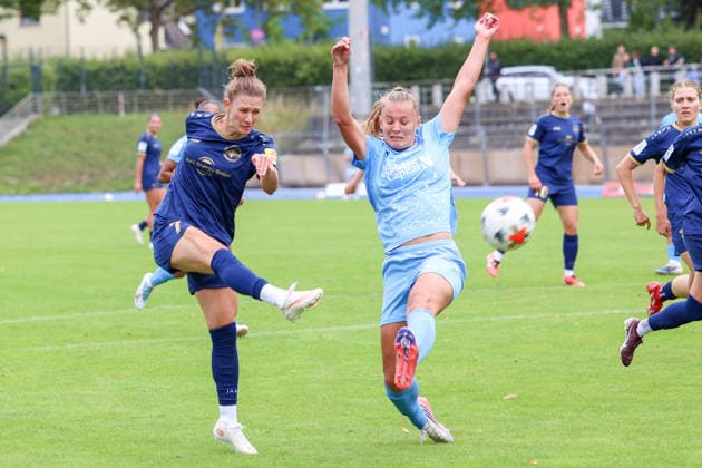 2026-08-23 ,FC Viktoria - SG 99 Andernach, Frauen, 2. Bundesliga, 3.Spieltag, Stadion Lichterfelde Carolin Schraa (SG 99 Andernach, 07) , Toma Ihlenburg (FC Viktoria Berlin, 04) Berlin Berlin Germany *** August 23, 2026, FC Viktoria vs. SG 99 Andernach (Women), 2nd Bundesliga, Matchday 3, Lichterfelde Stadium: Carolin Schraa (SG 99 Andernach), 7; Toma Ihlenburg (FC Viktoria Berlin), 4; Berlin, Berlin, Germany