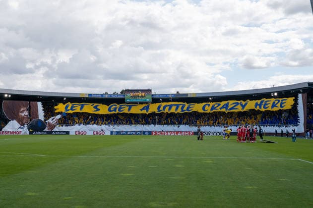 Deutschland: Fussball DFB-Pokal, 1. Runde 2026 2027, Eintracht Braunschweig - 1. FC Union Berlin am 23.08.2026 in Braunschweig (Eintracht-Stadion): Fans, Spruchband, Fahne, Transparent, Choreo *** German Soccer DFB Cup, First Round 2026–2027, Eintracht Braunschweig vs. FC Union Berlin on August 23, 2026, at Eintracht Stadium in Braunschweig—fans, banners, flags, signs, choreographed displays Copyright: xSvenxHeidmannx