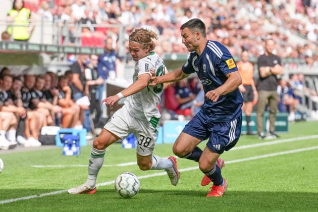 23.08.2026, xydrx, Fußball, DFB Pokal, TSV Schott Mainz - Borussia Mönchengladbach, Saison 2026 2027, MEWA Arena: Hugo Bolin (Borussia Moenchengladbach, 38) im Zweikampf gegen Nils Gans (TSV Schott Mainz, 5) DFB regulations prohibit any use of photographs as image sequences and or quasi-video. *** August 23, 2026, xydrx, Soccer, DFB Cup, TSV Schott Mainz vs. Borussia Mönchengladbach, 2026–2027 season, MEWA Arena, Hugo Bolin, Borussia Mönchengladbach, No. 38 in a tackle against Nils Gans of TSV Schott Mainz, 5. DFB regulations prohibit any use of photographs as image sequences and or quasi-video. Copyright: HMBxMedia YannisxDreimann