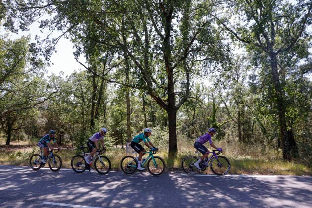 (From right) Dutch cyclist Koen Bowman, of Jayco Alula team; Spaniards Diego Uriarte, of Kern Pharma team; and Sinuhe Fernandez, of Burgos-Burpellet-BH team, and British Ethan Edward, of Soudal Quick-Step team, compete in the second stage of La Vuelta a Espana cycling tour, between Monaco and French town of Manosque covering 214.3 km. Second stage of La Vuelta cycling tour !ACHTUNG: NUR REDAKTIONELLE NUTZUNG!  Copyright: xJavierxLizonx GRAF3610 20260823-55021208453_1