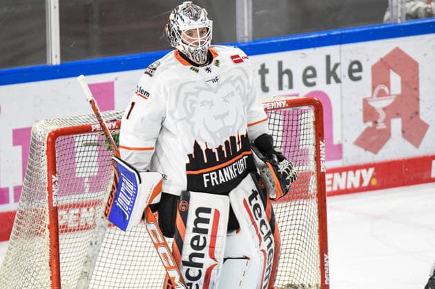 Nuernberg Ice Tigers vs. Loewen Frankfurt, Eishockey, Deutsche Eishockey Liga, Penny DEL, Vorbereitungsspiel, Gaeuboden Cup, Saison 2026 2027 am 23.08.2026 Nico Pertuch (Loewen Frankfurt), Eishockey Herren, Deutsche Eishockey Liga, Penny DEL, Vorbereitungsspiel, Gaeuboden Cup, Saison 2026 2027 am 23.08.2026 im Eisstadion am Pulverturm, Nuernberg Ice Tigers (blau) gegen Loewen Frankfurt (weiss) *** Nuremberg Ice Tigers vs. Löwen Frankfurt, Ice Hockey, German Ice Hockey League, Penny DEL, Preseason Game, Gaeuboden Cup, 2026–2027 Season on August 23, 2026, Nico Pertuch, Löwen Frankfurt, Men s Ice Hockey, German Ice Hockey League, Penny DEL, Preseason Game, Gaeuboden Cup, 2026–2027 Season on August 23, 2026, at the Eisstadion am Pulverturm, Nuremberg Ice Tigers (blue) vs. Löwen Frankfurt (white)