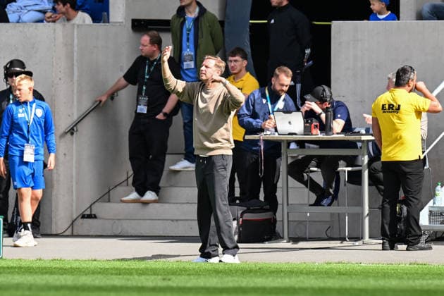 Fußball I Herren I Saison 2026-2027 I DFB-Pokal I FC Carl Zeiss Jena - SV Darmstadt 98 I 23.08.2026 Florian Kohfeldt (Trainer, SV Darmstadt 98) Freisteller, Nahaufnahme, Porträt, Portrait, Einzelfoto, Einzelbild, Körper Jena Ernst-Abbe-Sportfeld, ad hoc Arena Thüringen Deutschland *** Soccer I Men s I 2026–2027 Season I DFB Cup I FC Carl Zeiss Jena vs. SV Darmstadt 98 I August 23, 2026 Florian Kohfeldt, Coach, SV Darmstadt 98, cutout, close-up, portrait, single photo, single image, body, Jena Ernst Abbe Sportfeld, ad hoc Arena, Thuringia, Germany Copyright: xLobeca InesxHähnelx