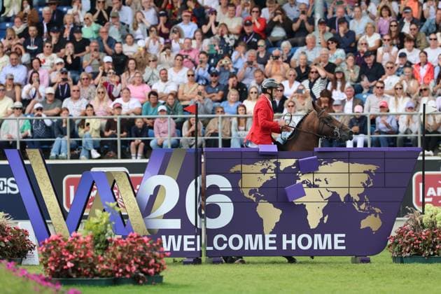 Richard Vogel (GER, Deutschland) mit Pferd Unites Touch S, aktueller Europameister und Sieger des Rolex Grand Prix von Aachen 2026 (CHIO Aachen)scheitert an der WM-Mauer, Reiterfehler, Hindernisfehler, Springen, FEI Jumping World Championship, WM, Weltmeisterschaft , FEI Jumping World Championship, Competition Individual Final, Longines-Prize, Longines-Preis, Finale Einzelwertung, Jumping , AACHEN - FEI World Championships 2026, Weltfest des Pferdesports, Reitsport Weltmeisterschaft 2026, Aachen 2026, Welcome Home 2026, Aachener Soers, 11. bis 23. August 2026, Reitsport, 23.08.2026, Aachen Aachener Soers Deutschland *** Richard Vogel (GER), Germany, riding Unites Touch S, current European champion and winner of the 2026 Rolex Grand Prix at CHIO Aachen, fails to clear the World Championship Wall ; rider error, fence-down, show jumping, FEI Jumping World Championship, FEI Jumping World Championship, Individual Final, Longines Prize, Jumping, AACHEN FEI World Championships 2026, World Festival of Equestrian Sports, 2026 World Equestrian Games, Aachen 2026, Welcome Home 2026, Aachen Soers, August 11–23, 2026, Equestrian Sports, August 23, 2026, Aachen Soers, Germany