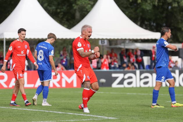 23.08.2026, xtgx, Fussball DFB-Pokal 1. Runde, VfB Krieschow - 1. FSV Mainz 05, v.l. Phillip TIetz (Mainz, 9) Jubel, Torjubel, jubelt ueber das Tor, celebrate the goal, celebration (DFL DFB REGULATIONS PROHIBIT ANY USE OF PHOTOGRAPHS as IMAGE SEQUENCES and or QUASI-VIDEO) Krieschow *** August 23, 2026, xtgx, Soccer DFB Cup First Round, VfB Krieschow 1 vs. FSV Mainz 05, from left: Phillip Tietz (Mainz), 9 celebrating, Goal celebration, celebrating the goal, DFL DFB REGULATIONS PROHIBIT ANY USE OF PHOTOGRAPHS as IMAGE SEQUENCES and or QUASI-VIDEO Krieschow