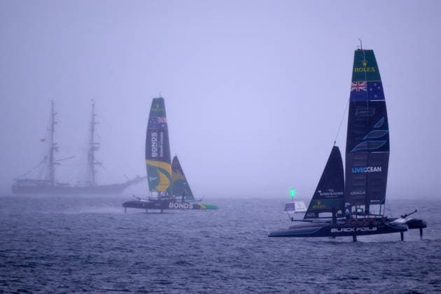 GER, Sail GP, Rockwool Germany Sail Grand Prix, Sassnitz, 22.-23.08.2026, Deutschland, Samstag, 23.08.2026, Renntag 2, BONDS FLYING ROOS - Sail GP Team - Australia; Driver - Tom Slingsby, BLACK FOILS - Sail GP Team - New Zealand; Driver - Peter Burling, im finalen Rennen, GER, Sail GP, Rockwool Germany Sail Grand Prix, Sassnitz, 22.-23.08.2026, Deutschland, Samstag, 23.08.2026, Renntag 2, *** GER, Sail GP, Rockwool Germany Sail Grand Prix, Sassnitz, August 22–23, 2026, Germany, Saturday, August 23, 2026, Race Day 2, BONDS FLYING ROOS Sail GP Team Australia driver Tom Slingsby, BLACK FOILS Sail GP Team New Zealand driver Peter Burling, in the final race, GER, Sail GP, Rockwool Germany Sail Grand Prix, Sassnitz, August 22–23, 2026, Germany, Saturday, August 23, 2026, Race Day 2, Copyright: xClaudiusxRauchx