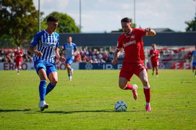 Deutschland, Fußball, DFB-Pokal, Saison 2026 2027, 1. Hauptrunde, Bahlinger SC vs. 1. FC Magdeburg, Kaiserstuhlstadion (Bahlingen am Kaiserstuhl): Marin Stefotic (Bahlinger SC, 7) Bahlingen Kaiserstuhlstadion Baden-Württemberg Deutschland *** Germany, Soccer, DFB Cup, 2026–2027 Season, 1st Round, Bahlinger SC vs. 1. FC Magdeburg, Kaiserstuhlstadion, Bahlingen am Kaiserstuhl, Marin Stefotic, Bahlinger SC, 7 Bahlingen, Kaiserstuhlstadion, Baden-Württemberg, Germany Copyright: xFINLEYxMÖRCHx
