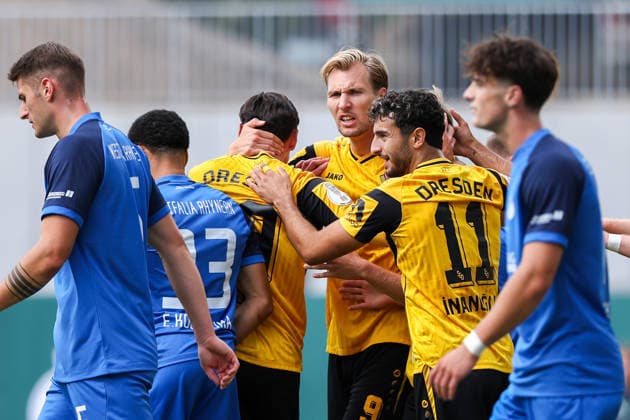 2026.08.23, xkwix, Fußball, DFB-Pokal, SV Westfalia Rhynern - Dynamo Dresden, LVM-Preußenstadion, 1.Runde, Saison 2026 2027: Jubel nach Tor zum 0:1 durch Jonas Sterner (Dynamo Dresden 32) DFB regulations prohibit any use of photographs as image sequences and or quasi-video. Photo: xKamilxWilkowskixPressefotoKochx Nordrhein-Westfalen Deutschland *** August 23, 2026, xkwix, Soccer, DFB Cup, SV Westfalia Rhynern vs. Dynamo Dresden, LVM Preußenstadion, Round 1, 2026–2027 Season. Jubilation after Jonas Sterner’s goal to make it 0–1 for Dynamo Dresden. 32. DFB regulations prohibit any use of photographs as image sequences and or quasi-video. Photo: xKamilxWilkowskixPressefotoKochx, North Rhine-Westphalia, Germany