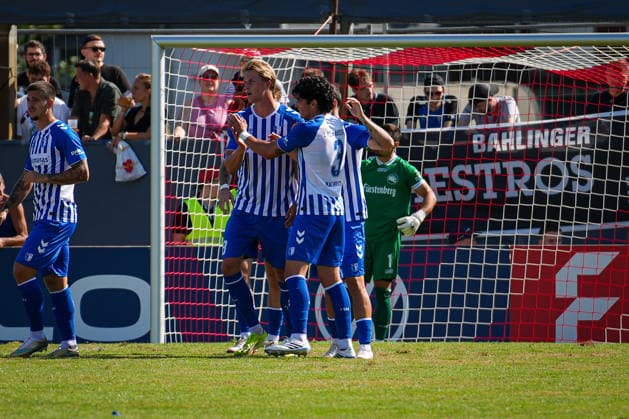 Deutschland, Fußball, DFB-Pokal, Saison 2026 2027, 1. Hauptrunde, Bahlinger SC vs. 1. FC Magdeburg, Kaiserstuhlstadion (Bahlingen am Kaiserstuhl):Falko Michel (1. FC Magdeburg, 21) Tor, Torjubel, Bahlingen Kaiserstuhlstadion Baden-Württemberg Deutschland *** Germany, Soccer, DFB Cup, 2026–2027 Season, 1st Round, Bahlinger SC vs. 1 FC Magdeburg, Kaiserstuhlstadion, Bahlingen am Kaiserstuhl, Falko Michel (1 FC Magdeburg), 21st goal, goal celebration, Bahlingen, Kaiserstuhlstadion, Baden-Württemberg, Germany Copyright: xFINLEYxMÖRCHx