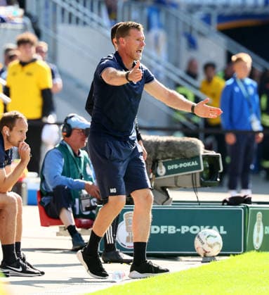 Jena - Darmstadt DFB Pokal Jena, 23.08.2026, Ernst-Abbe-Sportfeld, Fussball, DFB-Pokal, 1.Hauptrunde , FC Carl Zeiss Jena vs. SC Darmstadt 98 , Im Bild: Trainer Marco Grote, Jena. , Nur zur redaktionellen Nutzung. Only editorial use. , DFB regulations prohibit any use of photographs as image sequences and or quasi-video. , *** Jena vs. Darmstadt, DFB Cup, Jena, August 23, 2026, Ernst Abbe Sportfeld, soccer, DFB Cup, First Round, FC Carl Zeiss Jena vs. SC Darmstadt 98, Pictured: Coach Marco Grote, Jena, For editorial use only, DFB regulations prohibit any use of photographs as image sequences and or quasi-video, Picture Point
