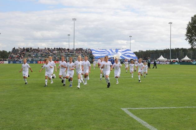 Rückkehr der Einlaufkiner Fußball DFB-Pokal 2026 2027 1. Hauptrunde VfB Krieschow 1921 - 1. FSV Mainz 05 *** Return of the Warm-Up Matches: Soccer DFB Cup 2026–2027, First Round: VfB Krieschow 1921 vs. FSV Mainz 05