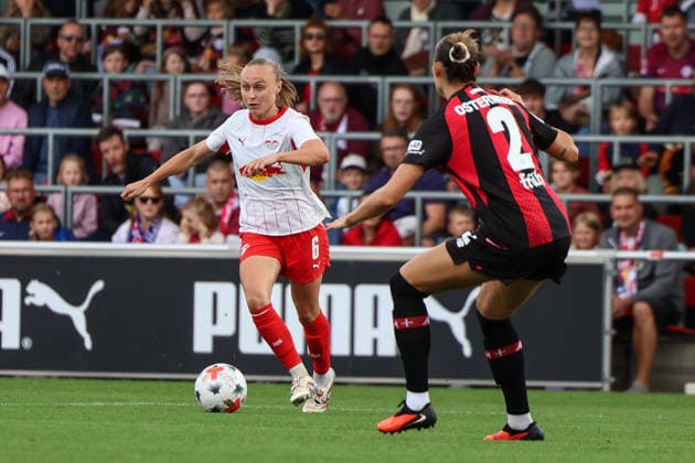 Deutschland: Fußball Google Pixel Frauen-Bundesliga 2026 - 2027, 1. Spieltag - RB Leipzig gegen Bayer 04 Leverkusen, Trainingszentrum von RB Leipzig (Leipzig): Lou-Ann Joly (RB Leipzig Frauen, 6) am Ball *** Germany Soccer Google Pixel Women s Bundesliga 2026 2027, Matchday 1: RB Leipzig vs. Bayer 04 Leverkusen, RB Leipzig Training Center, Leipzig, Lou Ann Joly, RB Leipzig Women s Team, 6 on the Ball Copyright: xLucasxWalterx