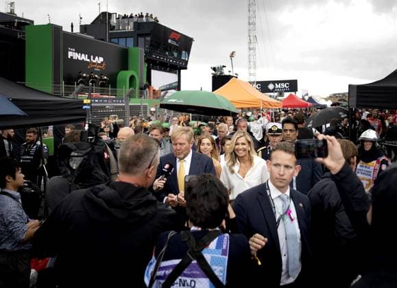 ZANDVOORT - King Willem-Alexander, Princess Alexia and Queen Maxima during the F1 Dutch Grand Prix at the Zandvoort Circuit. REMKO DE WAAL ANP xVIxANPxSportx xxANPxIVx 566107780 originalFilename: 566107780.jpg