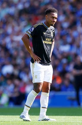 Brighton and Hove, England, 23rd August 2026. Dejected Boubacar Kamara of Aston Villa during the Brighton and Hove Albion vs Aston Villa Premier League match at the AMEX Stadium, Brighton and Hove. Picture credit should read: Paul Terry Sportimage EDITORIAL USE ONLY. No use with unauthorised audio, video, data, fixture lists, club league logos or live services. Online in-match use limited to 120 images, no video emulation. No use in betting, games or single club league player publications. SPI_020_PT_Brighton_Villa SPI-4931-0024