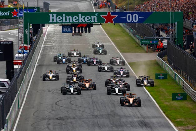 Zandvoort: F1 GP Netherlands 2026 on August, 23, 2026, (Photo by Hoch Zwei), 01 NORRIS Lando (gbr), McLaren F1 Team MCL40, action, Start Zandvoort Netherlands *** 2026 Dutch F1 Grand Prix at Zandvoort on August 23, 2026, Photo by Hoch Zwei, 01 NORRIS Lando (GBR), McLaren F1 Team MCL40, action, Start at Zandvoort, Netherlands