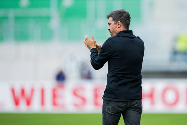 23.08.2026 - Fußball, 2026 2027, DFB-Pokal, 1. Hauptrunde, SV Westfalia Rhynern - SG Dynamo Dresden: Thomas Stamm (Trainer - Dresden) DFB REGULATIONS PROHIBIT ANY USE OF PHOTOGRAPHS AS IMAGE SEQUENCES AND OR QUASI-VIDEO. *** August 23, 2026 Soccer, 2026–2027, DFB Cup, 1st Round, SV Westfalia Rhynern vs. SG Dynamo Dresden, Thomas Stamm, Coach, Dresden. DFB regulations prohibit any use of photographs as image sequences and or quasi-video.