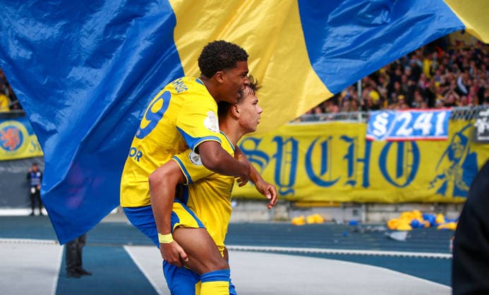 Deutschland: Fussball DFB-Pokal 2026 2027, 1. Runde - Eintracht Braunschweig - 1. FC Union Berlin - Eintracht-Stadion (Braunschweig): Tor und Torjubel zum Max Marie (Eintracht Braunschweig, 15) Junior ZÃ Junior Ze (Eintracht Braunschweig, 19) *** Germany Soccer DFB Cup 2026–2027, Round 1: Eintracht Braunschweig 1, FC Union Berlin 1; Eintracht Stadium, Braunschweig; Goal and goal celebration by Max Marie, Eintracht Braunschweig, 15; Junior Zà Junior Ze, Eintracht Braunschweig, 19 Copyright: xAymanxAlahmedx