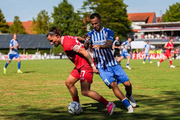 DFB-Pokal: Bahlinger SC vs 1. FC Magdeburg, 22.08.2026 Zweikampf zwischen Hasan PepiÄ‡ (Bahlinger SC, 27) und Falko Michel (1. FC Magdeburg, 21) DFB-Pokal: Bahlinger SC vs 1. FC Magdeburg, Kaiserstuhlstadion, 22.08.2026 DFB DFL REGULATIONS PROHIBIT ANY USE OF PHOTOGRAPHS AS IMAGE SEQUENCES AND OR QUASI-VIDEO. *** DFB Cup: Bahlinger SC vs. 1 FC Magdeburg, August 22, 2026; Tackle between Hasan Pepic Bahlinger SC, 27, and Falko Michel, 1 FC Magdeburg, 21 DFB Cup: Bahlinger SC vs. 1 FC Magdeburg, Kaiserstuhlstadion, August 22, 2026. DFB and DFL regulations prohibit any use of photographs as image sequences and or quasi-video. Copyright: xBEAUTIFULxSPORTS Boscox