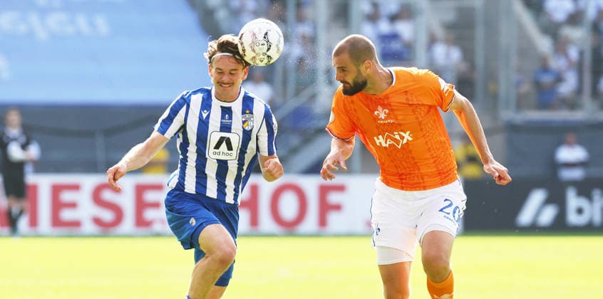 Jena - Darmstadt DFB Pokal Jena, 23.08.2026, Ernst-Abbe-Sportfeld, Fussball, DFB-Pokal, 1.Hauptrunde , FC Carl Zeiss Jena vs. SC Darmstadt 98 , Im Bild von links: Elias Löder Loeder (18, Jena), Aleksandar Vukotic ( 20, Darmstadt). , Nur zur redaktionellen Nutzung. Only editorial use. , DFB regulations prohibit any use of photographs as image sequences and or quasi-video. , *** Jena vs. Darmstadt, DFB Cup, Jena, August 23, 2026, Ernst Abbe Sportfeld, Soccer, DFB Cup, 1st Round, FC Carl Zeiss Jena vs. SC Darmstadt 98, Pictured from left: Elias Löder (No. 18), Jena, Aleksandar Vukotic (No. 20), Darmstadt; For editorial use only; DFB regulations prohibit any use of photographs as image sequences and or quasi-video; Picture Point