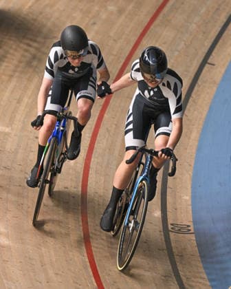 2026 UCI Junior Track World Championships Picture by Mathew Wells SWpix.com - 23 08 2026 - Cycling - 2026 UCI Junior Track World Championships - Heusden-Zolder, Flanders, Belgium - Women Madison Final - Lily Keast and Neve McKenzie of New Zealand Copyright: x xSWpix.comx(t axPhotographyxHubxLtd)xMathewxWells SWpix.comx SWP-3030-19239