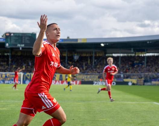 Fußball, Herren, Saison 2026 2027, DFB-Pokal (1. Runde), Eintracht Braunschweig - 1. FC Union Berlin, v. l. Marin Ljubicic (1. FC Union Berlin), Tom Rothe (1. FC Union Berlin), Jubel nach Tor zum 2:3, 23.08.2026, *** Soccer, Men s, 2026–2027 Season, DFB Cup, First Round: Eintracht Braunschweig vs. 1. FC Union Berlin; from left: Marin Ljubicic (1. FC Union Berlin), Tom Rothe (1. FC Union Berlin); celebrating after the goal that made the score 2–3; August 23, 2026, Copyright: xMatthiasxKochx