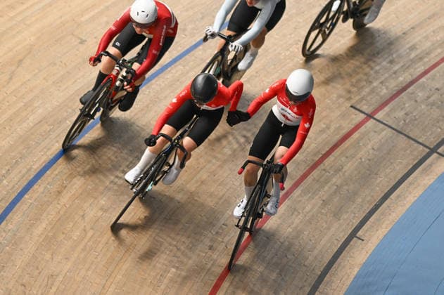 2026 UCI Junior Track World Championships Picture by Mathew Wells SWpix.com - 23 08 2026 - Cycling - 2026 UCI Junior Track World Championships - Heusden-Zolder, Flanders, Belgium - Women Madison Final - Elodie Malois and Sandrine Veilleux of Canada Copyright: x xSWpix.comx(t axPhotographyxHubxLtd)xMathewxWells SWpix.comx SWP-3030-19249