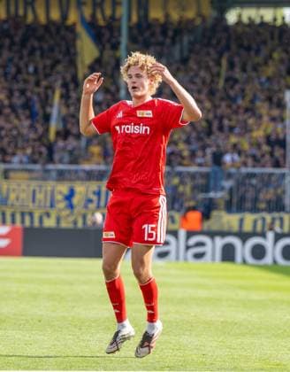 Fußball, Herren, Saison 2026 2027, DFB-Pokal (1. Runde), Eintracht Braunschweig - 1. FC Union Berlin, Tom Rothe (1. FC Union Berlin), Jubel nach Tor zum 2:2, 23.08.2026, *** Soccer, Men s, 2026–2027 Season, DFB Cup First Round, Eintracht Braunschweig vs. 1. FC Union Berlin, Tom Rothe (1. FC Union Berlin), Celebrating the 2–2 goal, August 23, 2026, Copyright: xMatthiasxKochx
