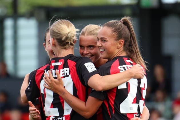 Deutschland: Fußball Google Pixel Frauen-Bundesliga 2026 - 2027, 1. Spieltag - RB Leipzig gegen Bayer 04 Leverkusen, Trainingszentrum von RB Leipzig (Leipzig): Tor und Jubel von Cornelia Kramer (Bayer 04 Leverkusen Frauen, 7) zum 0:1 *** Germany Soccer Google Pixel Women s Bundesliga 2026 2027, Matchday 1: RB Leipzig vs. Bayer 04 Leverkusen, RB Leipzig Training Center, Leipzig; Goal and celebration by Cornelia Kramer of Bayer 04 Leverkusen Women, 7–0 1 Copyright: xx