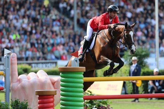 Weltmeister Steve Guerdat (SUI, Schweiz) mit Pferd Dynamix de Belheme , Emotion, Jubel, 1. Platz , Springen, FEI Jumping World Championship, WM, Weltmeisterschaft , FEI Jumping World Championship, Competition Individual Final, Longines-Prize, Longines-Preis, Finale Einzelwertung, Jumping , AACHEN - FEI World Championships 2026, Weltfest des Pferdesports, Reitsport Weltmeisterschaft 2026, Aachen 2026, Welcome Home 2026, Aachener Soers, 11. bis 23. August 2026, Reitsport, 23.08.2026, Aachen Aachener Soers Deutschland *** World Champion Steve Guerdat (SUI), Switzerland, riding Dynamix de Belheme; emotion, jubilation, 1st place, Jumping, FEI Jumping World Championship, FEI Jumping World Championship, Individual Final, Longines Prize, Longines Award, Individual Final, Jumping, AACHEN FEI World Championships 2026, World Festival of Equestrian Sports, 2026 Equestrian World Championships, Aachen 2026, Welcome Home 2026, Aachen Soers, August 11–23, 2026, Equestrian Sports, August 23, 2026, Aachen Soers, Germany