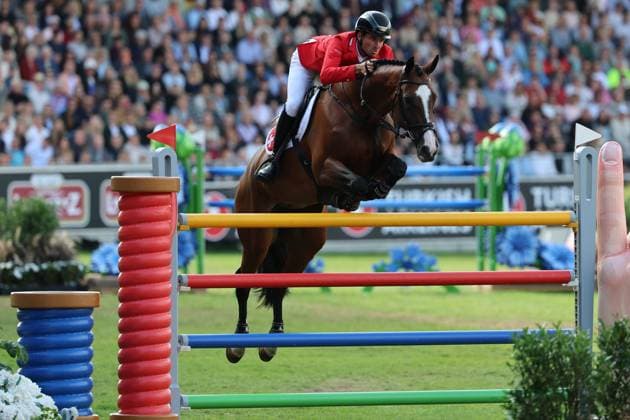 Weltmeister Steve Guerdat (SUI, Schweiz) mit Pferd Dynamix de Belheme , Emotion, Jubel, 1. Platz , Springen, FEI Jumping World Championship, WM, Weltmeisterschaft , FEI Jumping World Championship, Competition Individual Final, Longines-Prize, Longines-Preis, Finale Einzelwertung, Jumping , AACHEN - FEI World Championships 2026, Weltfest des Pferdesports, Reitsport Weltmeisterschaft 2026, Aachen 2026, Welcome Home 2026, Aachener Soers, 11. bis 23. August 2026, Reitsport, 23.08.2026, Aachen Aachener Soers Deutschland *** World Champion Steve Guerdat (SUI), Switzerland, riding Dynamix de Belheme; emotion, jubilation, 1st place, Jumping, FEI Jumping World Championship, FEI Jumping World Championship, Individual Final, Longines Prize, Longines Award, Individual Final, Jumping, AACHEN FEI World Championships 2026, World Festival of Equestrian Sports, 2026 Equestrian World Championships, Aachen 2026, Welcome Home 2026, Aachen Soers, August 11–23, 2026, Equestrian Sports, August 23, 2026, Aachen Soers, Germany